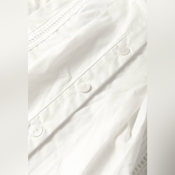 White Eyelet Lace Sleeveless Top - Picture 7 of 13